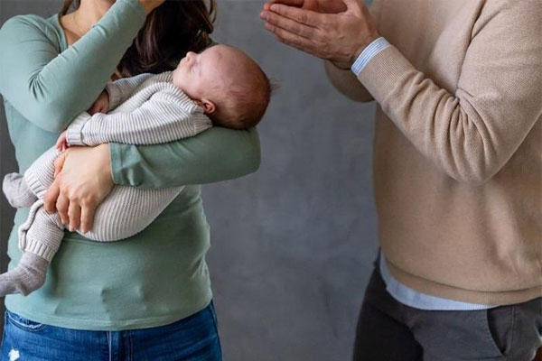 Sự thật ê chề trong phòng ngủ giữa ông chủ dễ tính và cô giúp việc trẻ đểnh đoảng-2