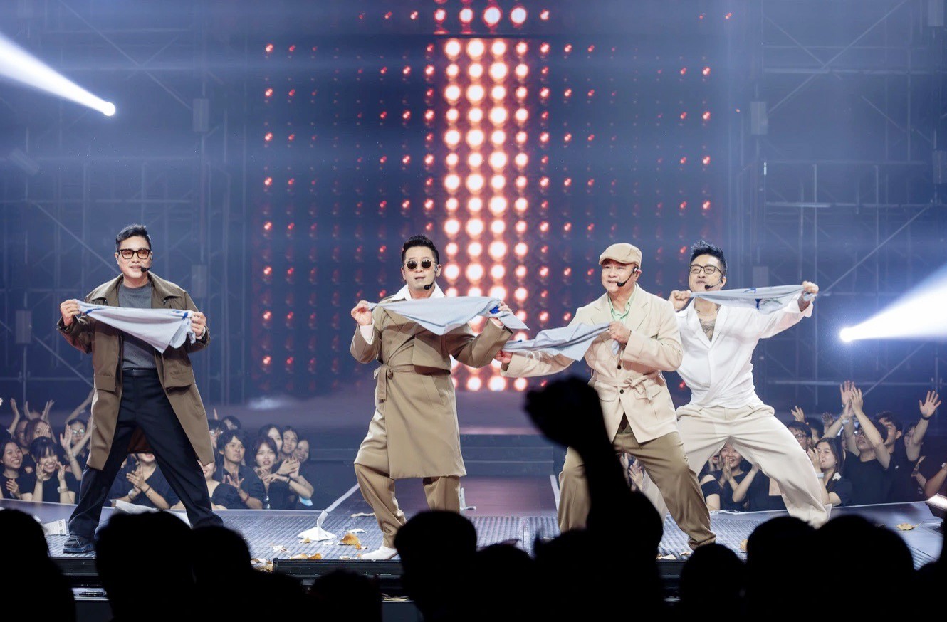 Chuyện tình đặc biệt của ông chú lớn tuổi nhất show Anh trai vượt ngàn chông gai”-10