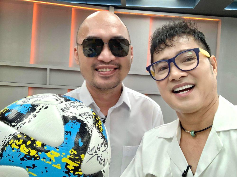 Chuyện tình đặc biệt của ông chú lớn tuổi nhất show Anh trai vượt ngàn chông gai”-11