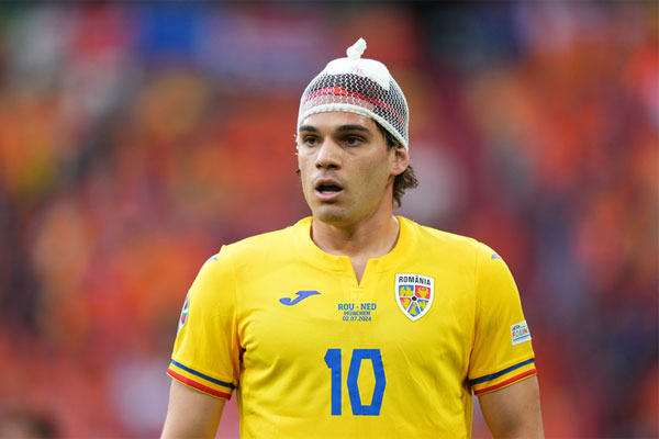 Nhan sắc vợ người hùng ghi cú đúp giúp Thổ Nhĩ Kỳ vào tứ kết Euro-11