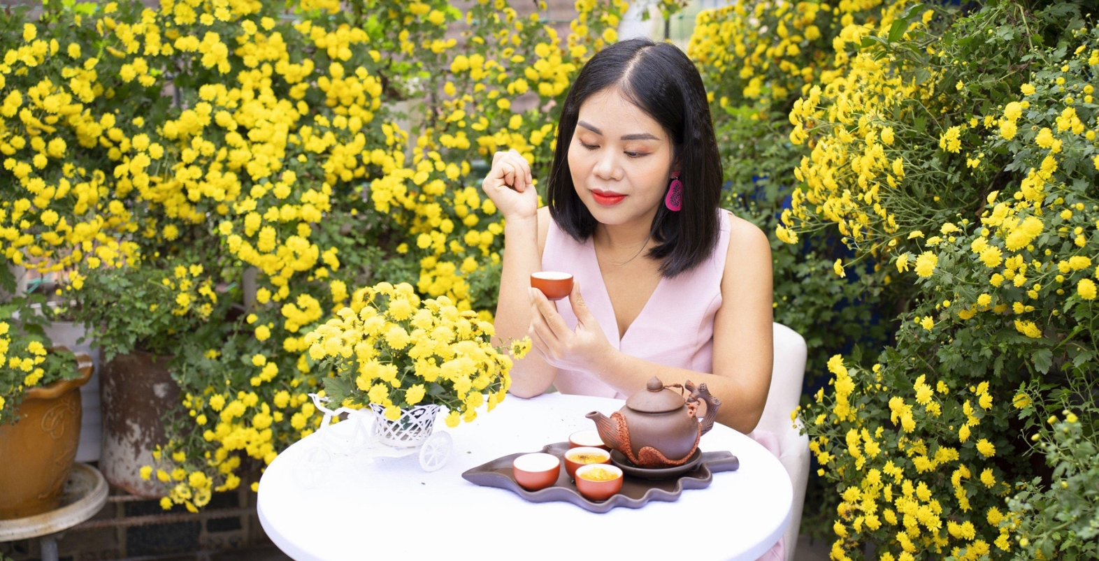 Mẹ đảm ở Hà Tĩnh làm vườn dưa treo trên sân thượng, thu 600 quả ngọt một mùa-2