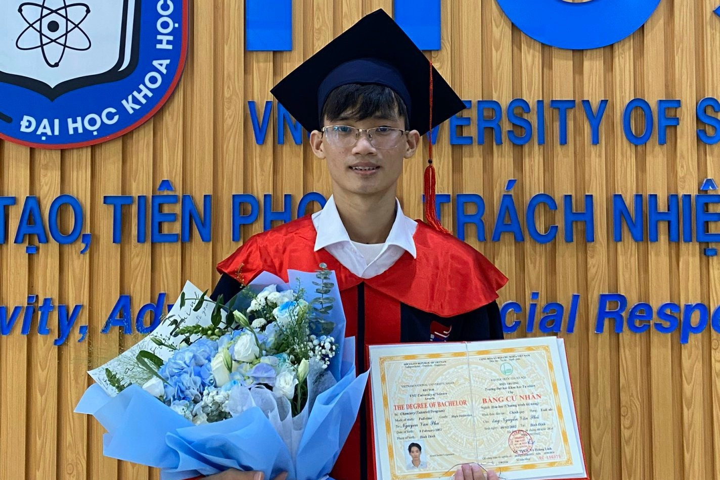 Từ cú sốc trượt học sinh giỏi đến thủ khoa đầu ra đại học của 10X Bình Định-1