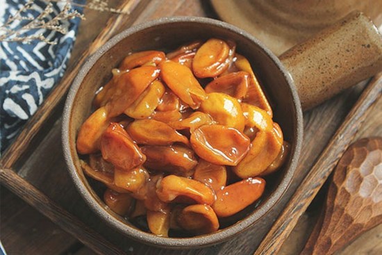 Chế biến đồ uống đơn giản nhưng uống vào hết ho lại giải nhiệt từ quất hồng bì đang vào mùa