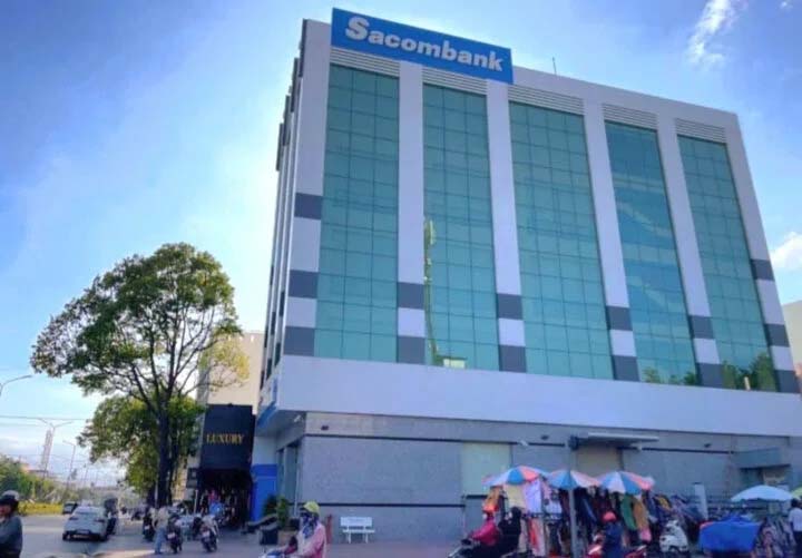 Vụ bốc hơi 46,9 tỷ đồng tại Sacombank: Tòa tuyên ngân hàng trả tiền cho khách-2