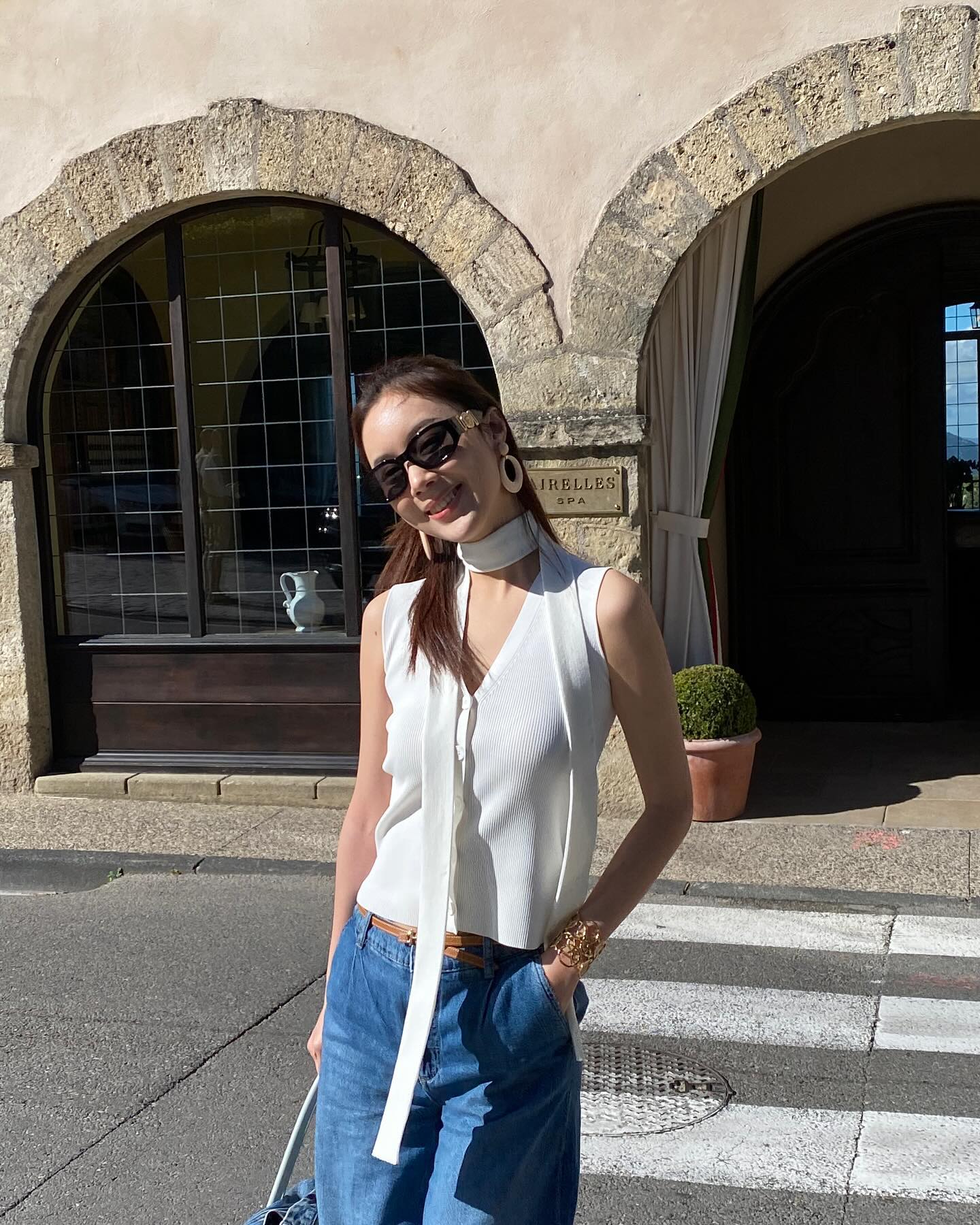 10 cách phối đồ với áo trắng giúp vẻ ngoài vừa sang vừa trẻ ra vài tuổi-6