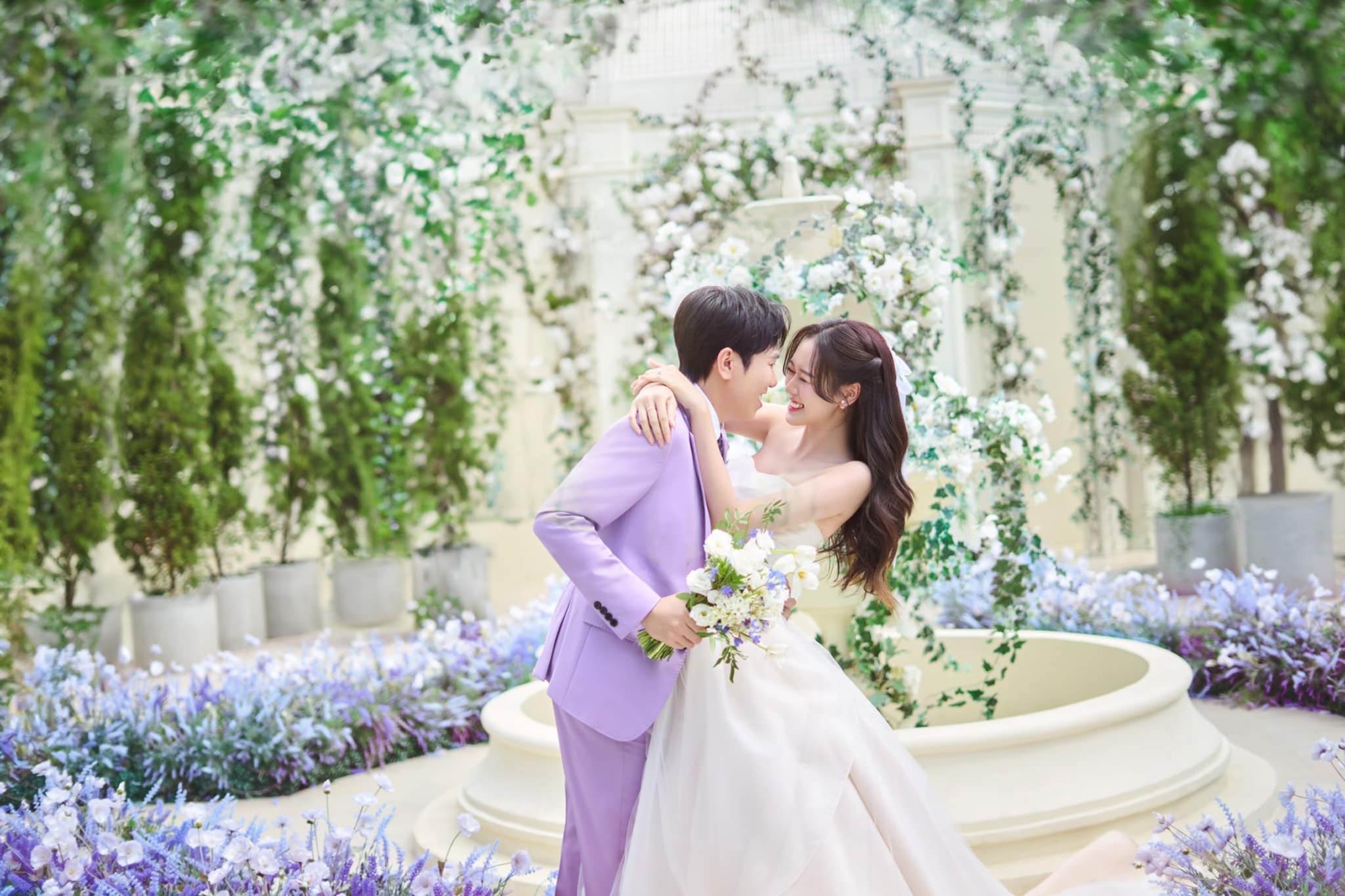 Ảnh cưới ngọt ngào của diễn viên Anh Đức và bạn gái kém 12 tuổi xinh như hoa hậu-3