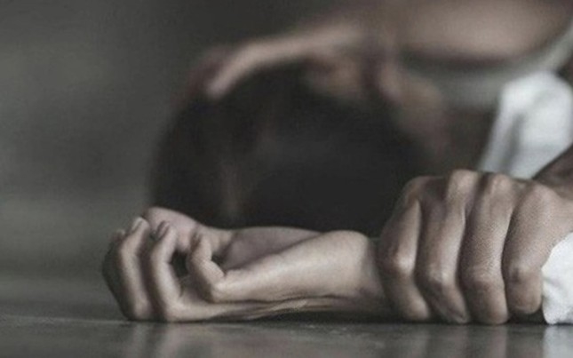 Ông chủ Studio thuê người mẫu đến chụp ảnh rồi hiếp dâm-1