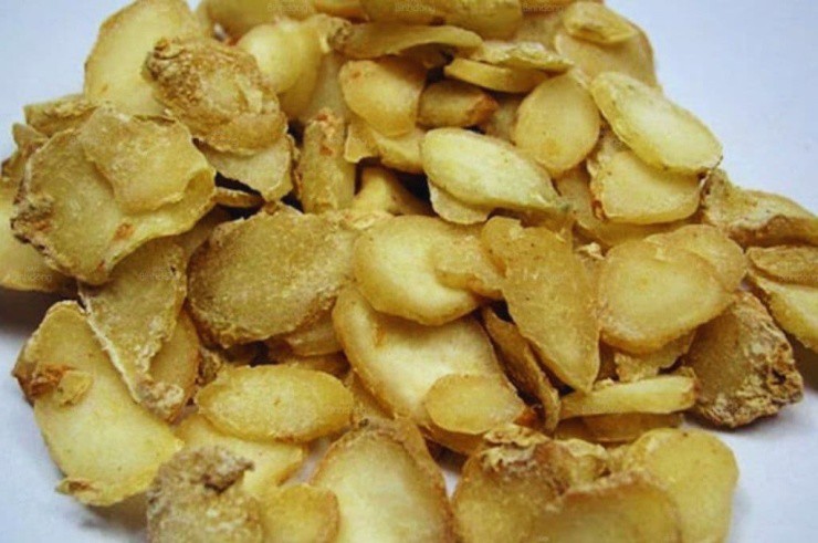 Cỏ độc dị dạng” mọc đầy ở quê, giá gần 2 triệu/kg nhưng hiếm người biết mà hái-4