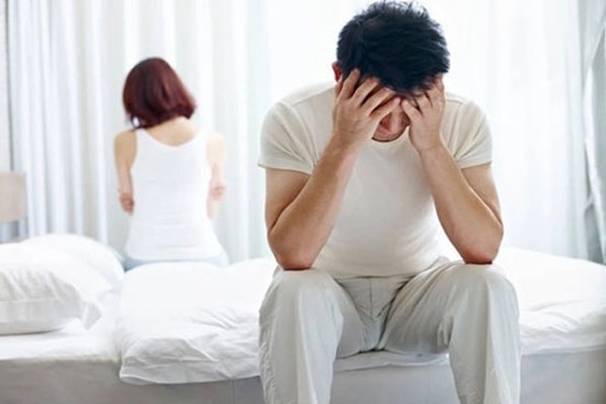 Sống chung 10 năm, chồng bất ngờ sợ “chuyện ấy” vì quá khứ của tôi