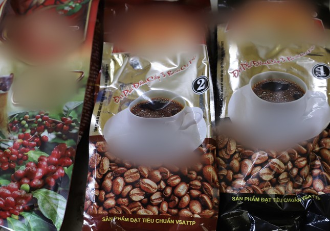 Giám đốc công ty cà phê bị bắt vì sản xuất cà phê giả-3