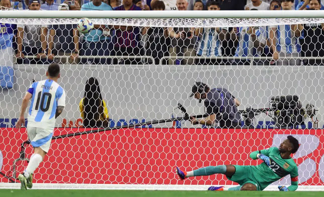 Messi giãi bày lý do đá hỏng penalty, suýt khiến Argentina ôm hận tại Copa America-2