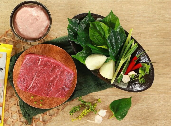 Cách nấu canh thịt bò lá lốt ngon đơn giản-1