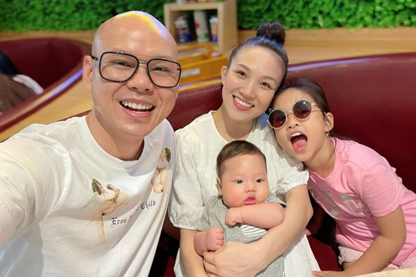 Nữ MC nổi tiếng và nhiều anh tài bật khóc trên sóng VTV-5