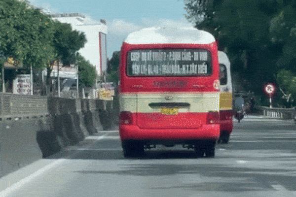 Phát hiện hai người treo cổ tự tử trên đồi cây ở Yên Bái-1