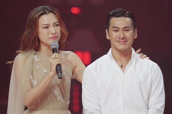 Nữ MC nổi tiếng và nhiều anh tài bật khóc trên sóng VTV-3