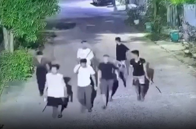 Học viên trường lái hỗn chiến với thanh niên địa phương lúc nửa đêm, một người tử vong tại chỗ-1