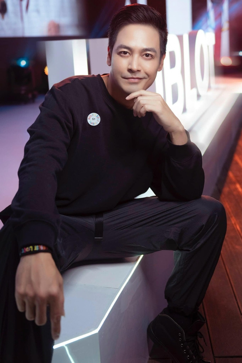 Từng cạo đầu xuất gia gieo duyên, MC Phan Anh giờ ra sao?-6