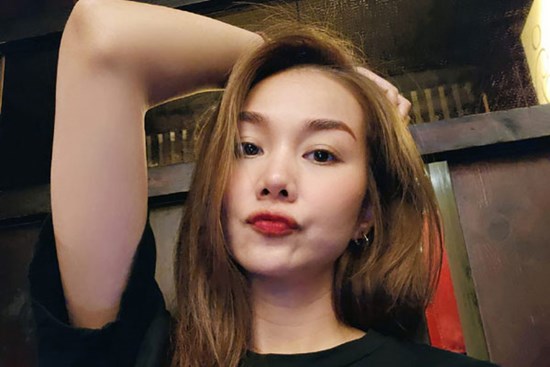 Thanh Hằng khoe làn da căng mọng ở tuổi ngoài tứ tuần, bí quyết chăm sóc không phải ai cũng biết