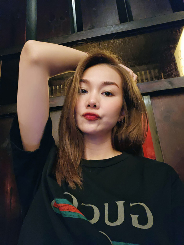 Thanh Hằng khoe làn da căng mọng ở tuổi ngoài tứ tuần, bí quyết chăm sóc không phải ai cũng biết-1