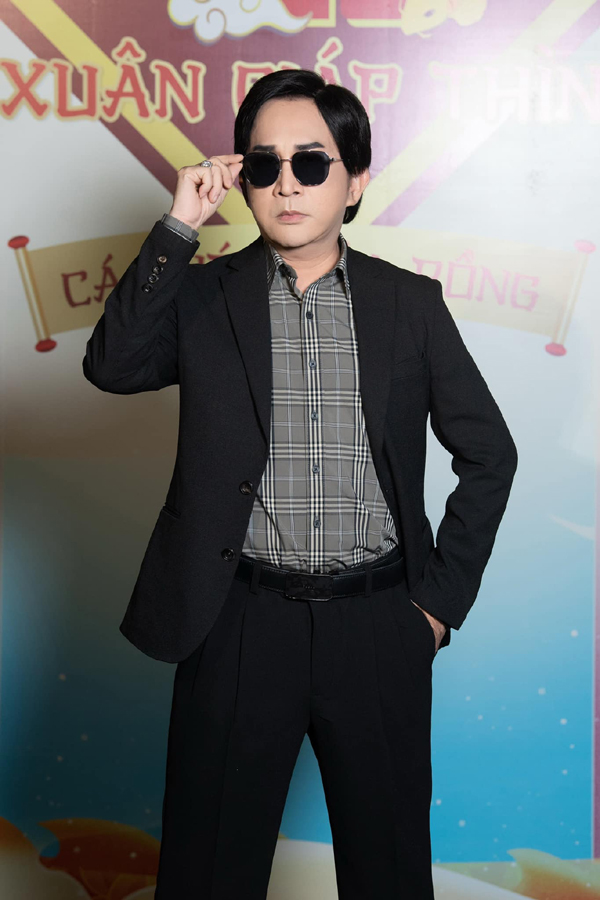 Nam NSƯT nổi tiếng đào hoa trong làng cải lương hiện tại có cuộc sống ra sao bên vợ trẻ?-6