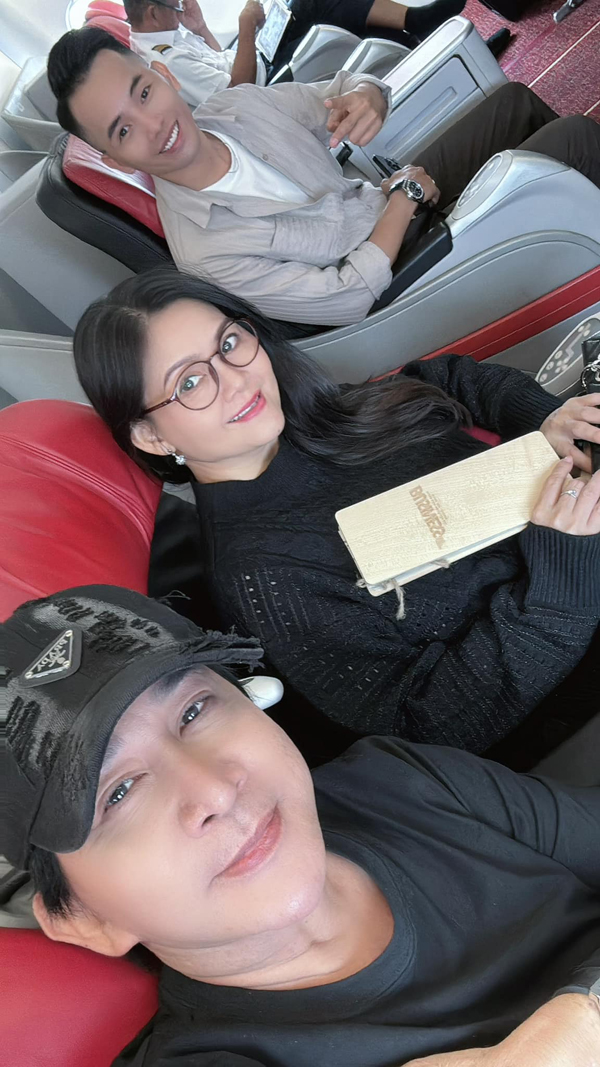 Nam NSƯT nổi tiếng đào hoa trong làng cải lương hiện tại có cuộc sống ra sao bên vợ trẻ?-8