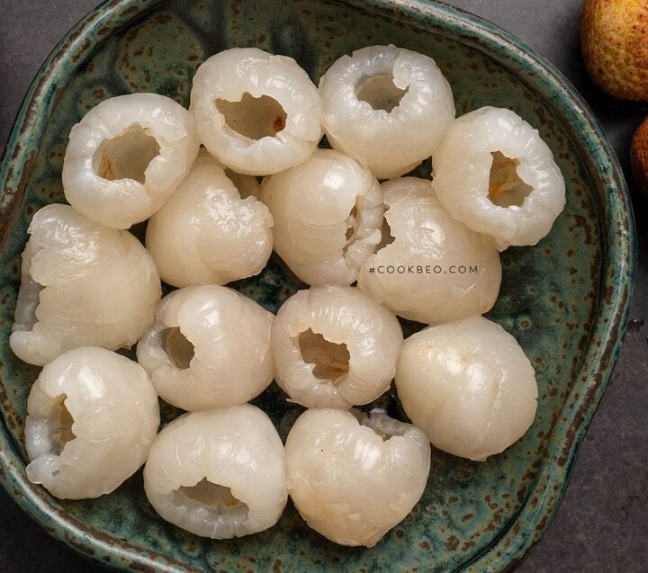 Cách làm giấm vải thiều đơn giản tại nhà-2
