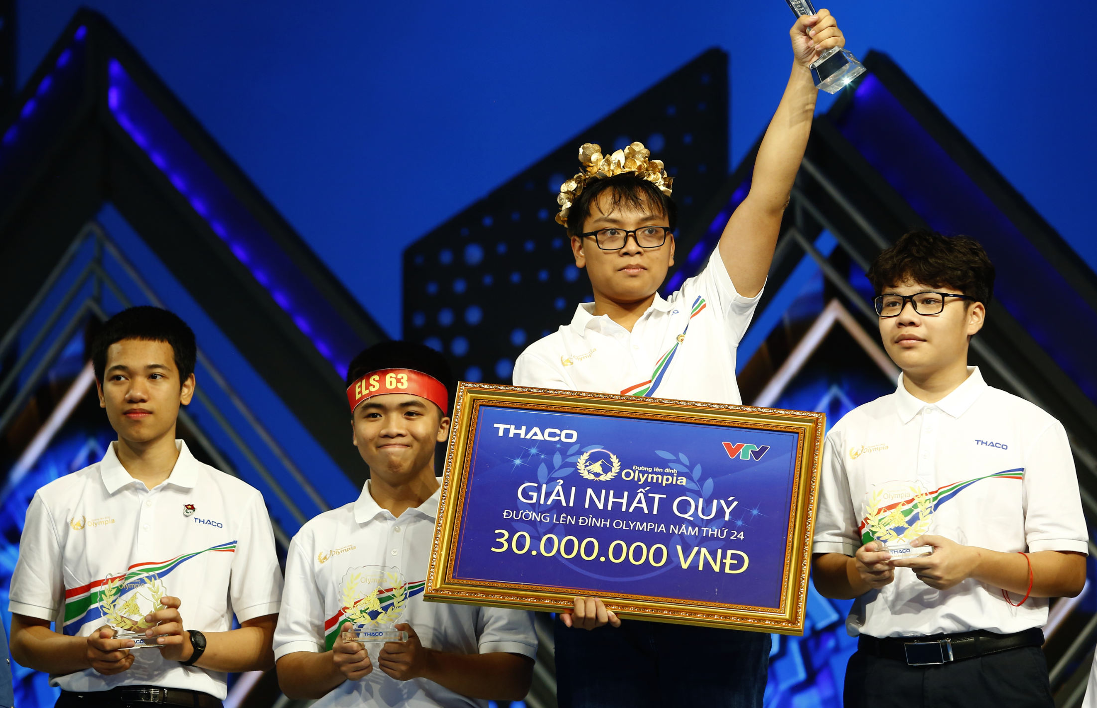 Màn về đích nghẹt thở của nam sinh Huế giành vé vào vòng chung kết Olympia 2024-4