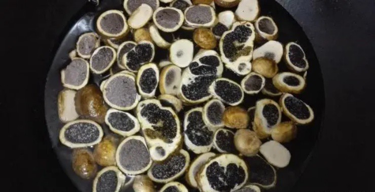 Nấm thối đen tưởng là đồ bỏ đi, người châu Á biến chúng thành mỏ vàng”-4