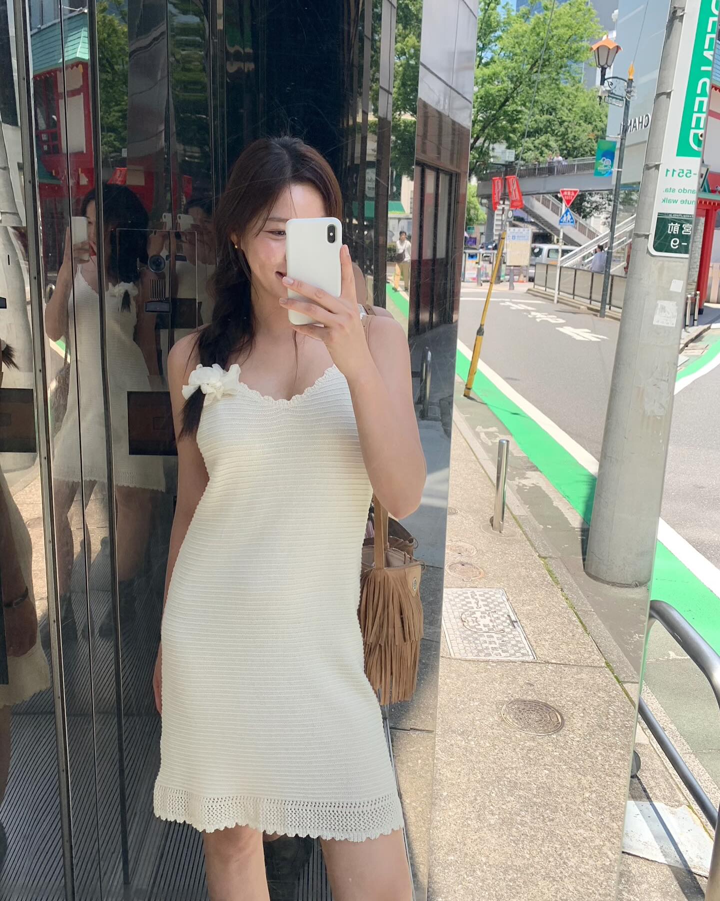 5 mẫu váy trẻ trung, nổi bật để mặc đi du lịch-9