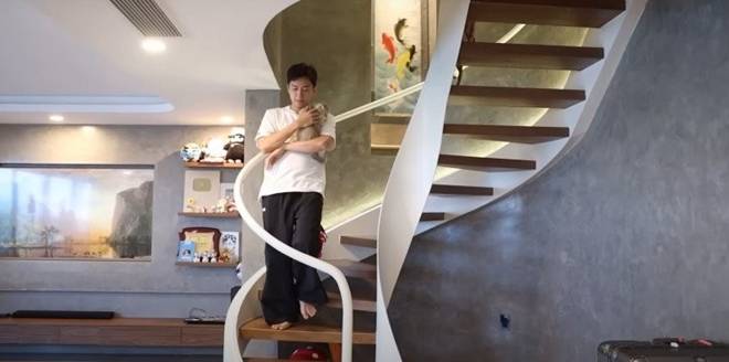 Ngô Kiến Huy sống với 8 con mèo trong penthouse sân vườn, đính chính về giá trị thực của căn nhà-1