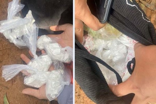 Bắt giữ đôi vợ chồng mua 1 bánh heroin về bán lẻ
