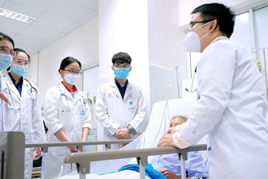 4 trường đầu tiên khối ngành y dược công bố điểm chuẩn 2024, cao nhất 9 điểm/môn