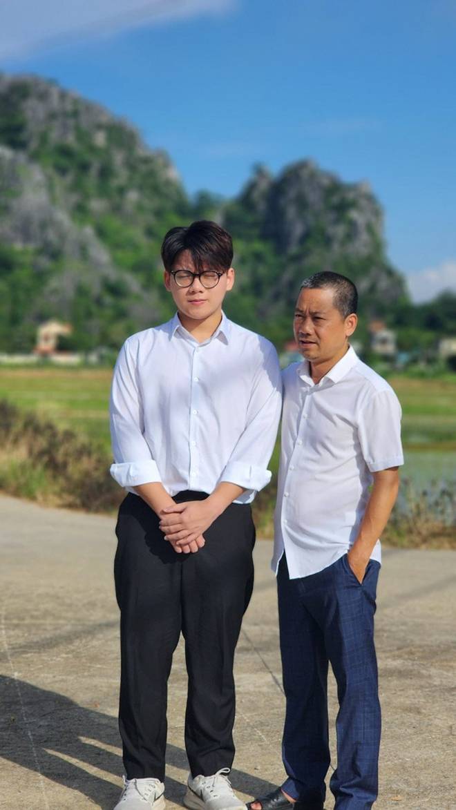 Thiên Lôi xấu nhất lịch sử Trần Bình Trọng khoe quý tử cao lớn, ngoại hình bỏ xa bố nhờ gen mẹ-3