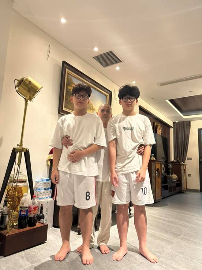 Thiên Lôi xấu nhất lịch sử Trần Bình Trọng khoe quý tử cao lớn, ngoại hình bỏ xa bố nhờ gen mẹ-8