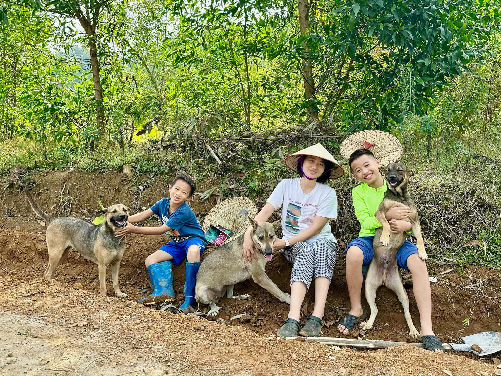 Tậu 2ha đất không điện, thiếu nước, vợ chồng Hưng Yên làm chốn ‘chữa lành’-18