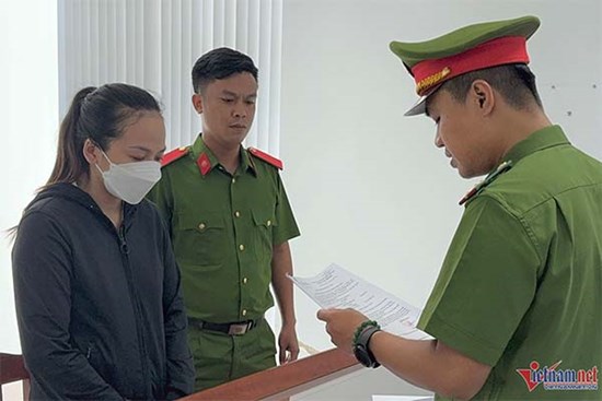 Gỡ gạc đầu tư tiền ảo, chứng khoán thua lỗ, kế toán trưởng tham ô gần 18 tỷ