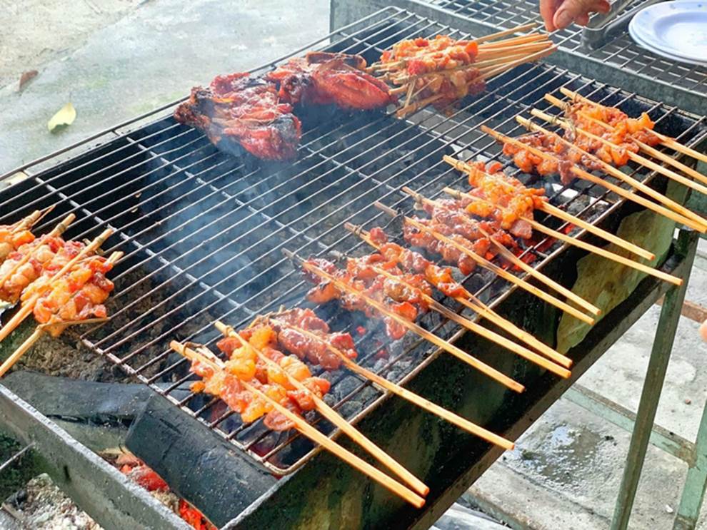 Ngon khó cưỡng gỏi đu đủ đâm độc đáo của người An Giang, ăn giải ngấy ngày hè-4