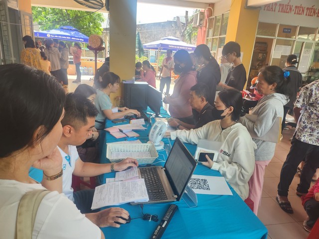 Phụ huynh tá hỏa vì hệ giáo dục thường xuyên hết chỉ tiêu-2