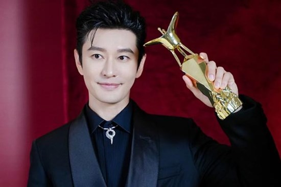 Huỳnh Hiểu Minh sau ly hôn Angelababy