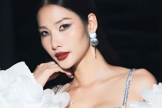 Á hậu Hoàng Thùy và những lần 'lời qua tiếng lại' với đồng nghiệp