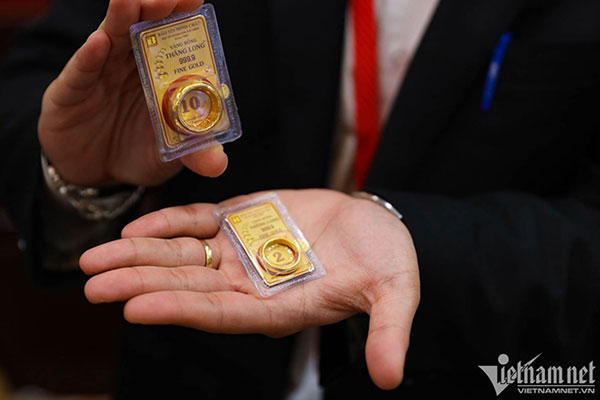 Giá vàng nhẫn bứt phá thần tốc, người mua lãi lớn-1