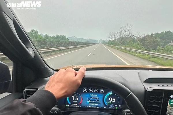 3 quy tắc dừng xe an toàn trên cao tốc để không bị đâm từ phía sau-1