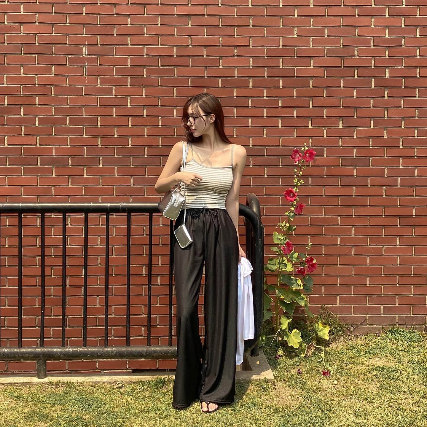 4 kiểu giày phù hợp nhất với quần ống rộng vì sự trẻ trung, tôn dáng-9