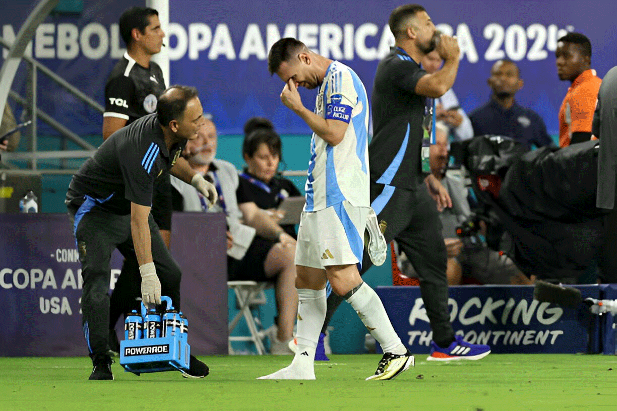 Messi bật khóc nức nở khi bỏ dở trận chung kết Copa America 2024-6