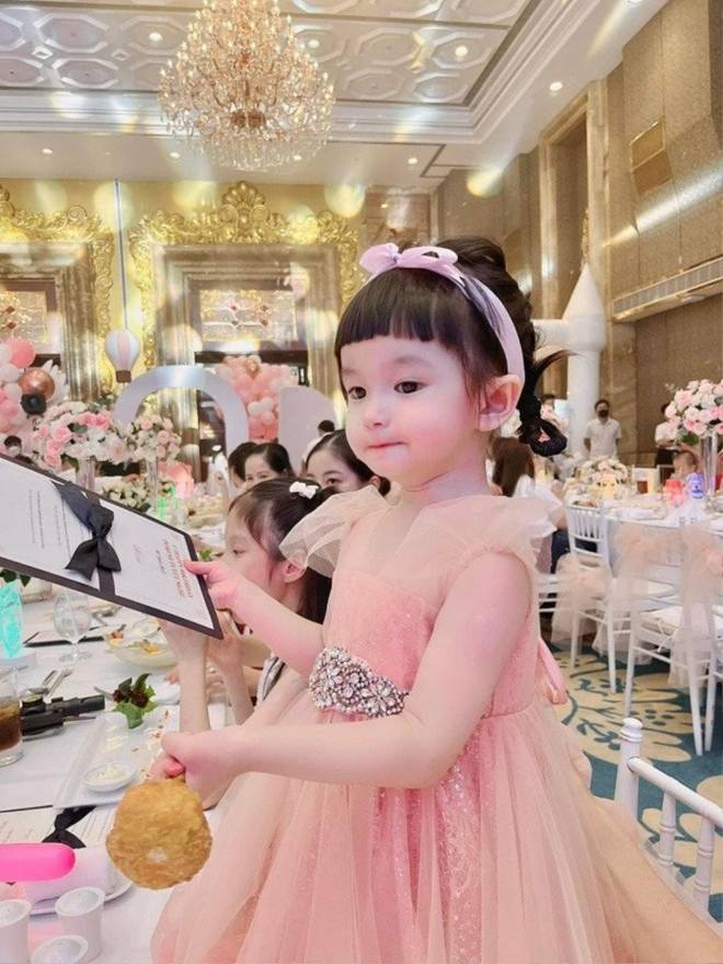 Đoàn Di Băng thuê tiến sĩ chuyên can thiệp ngôn ngữ dạy con gái út tập nói, chi hơn 20 triệu đồng/tháng-3