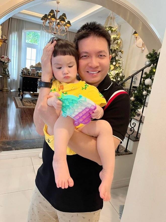 Đoàn Di Băng thuê tiến sĩ chuyên can thiệp ngôn ngữ dạy con gái út tập nói, chi hơn 20 triệu đồng/tháng-6