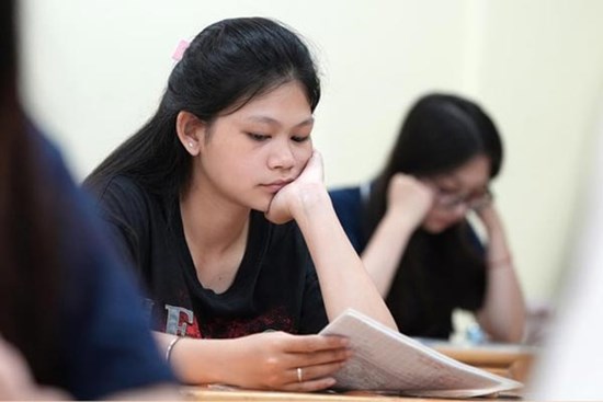 Ngóng điểm thi tốt nghiệp THPT năm 2024