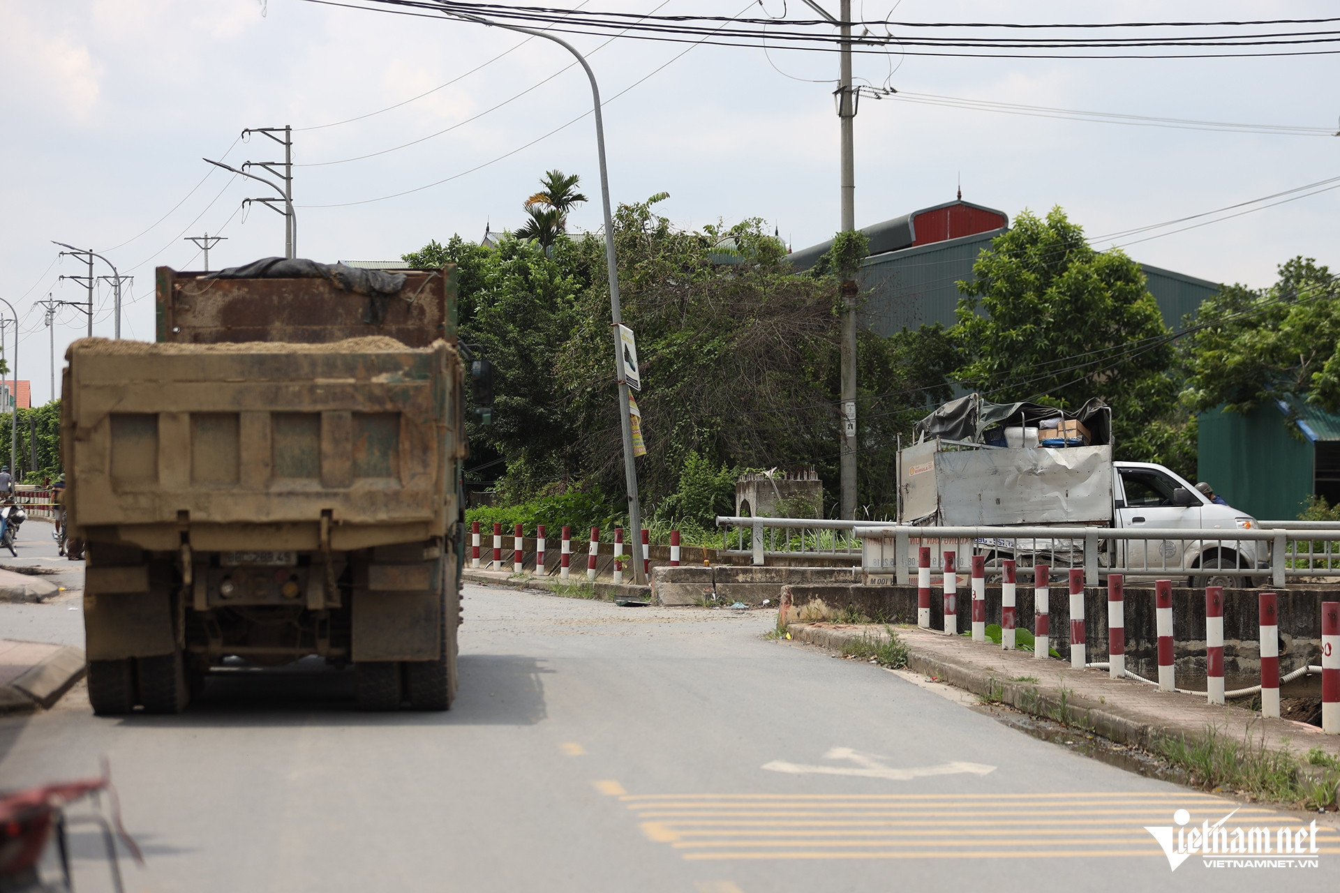 Hiện trường vụ tai nạn khiến 3 người tử vong ở Hà Nội-1