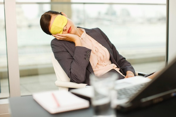 Ngủ trưa kiểu này, đột quỵ có thể ghé thăm sớm hơn bạn nghĩ-1