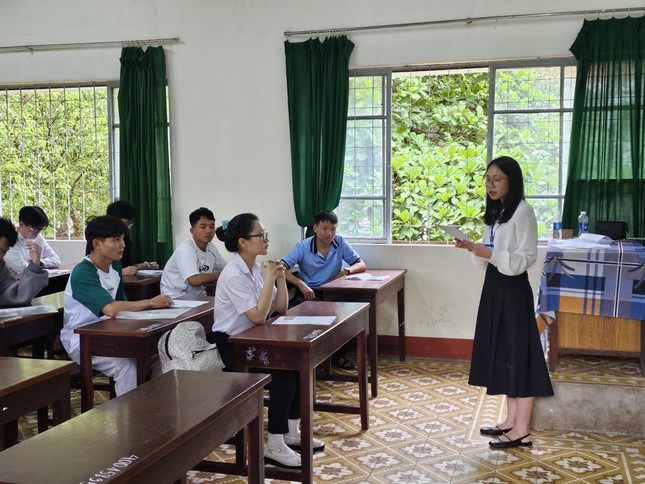 Rốt ráo tìm nguyên nhân, Đắk Lắk vẫn nằm tốp cuối bảng điểm tốt nghiệp-1